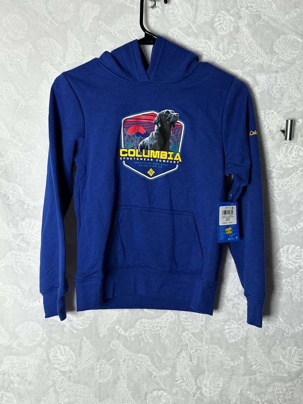 Columbia Youth medium Hawkins Cliff Graphic Hoodie